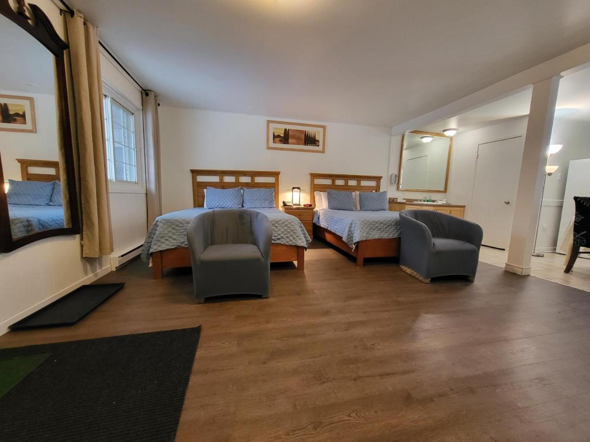 Motel Deblois Sainte-Anne-de-Beaupré Kültér fotó