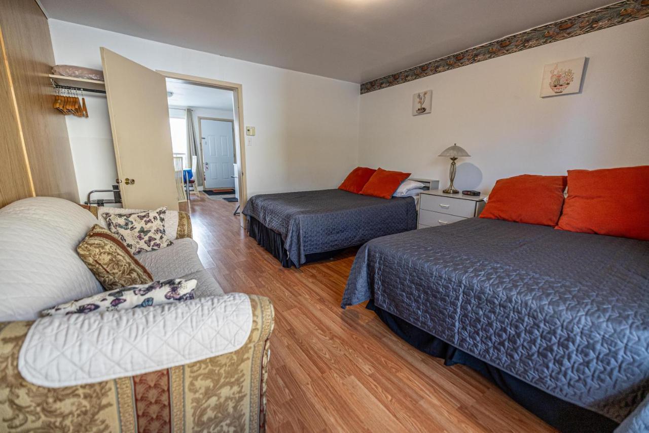 Motel Deblois Sainte-Anne-de-Beaupré Kültér fotó