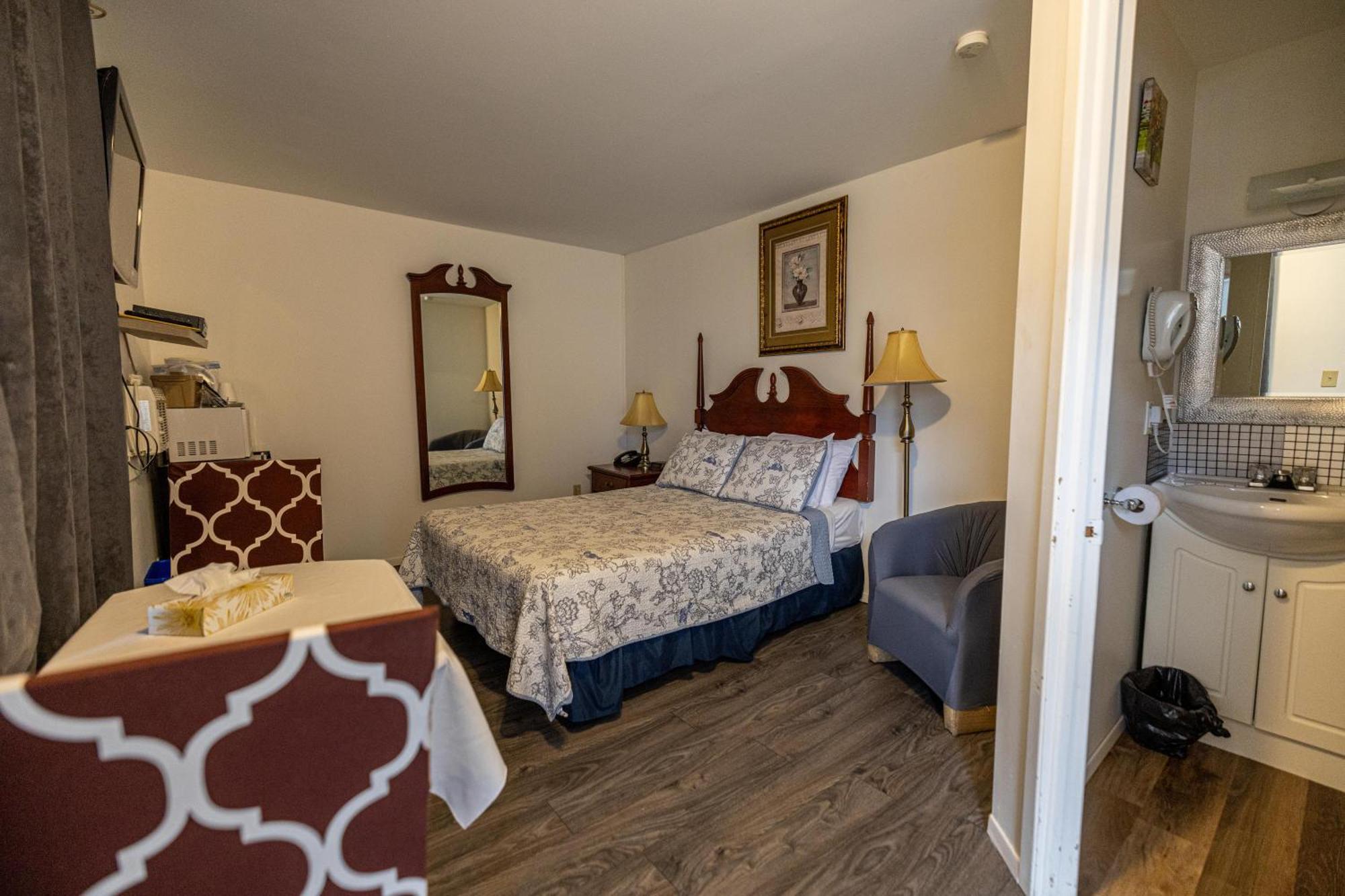 Motel Deblois Sainte-Anne-de-Beaupré Kültér fotó