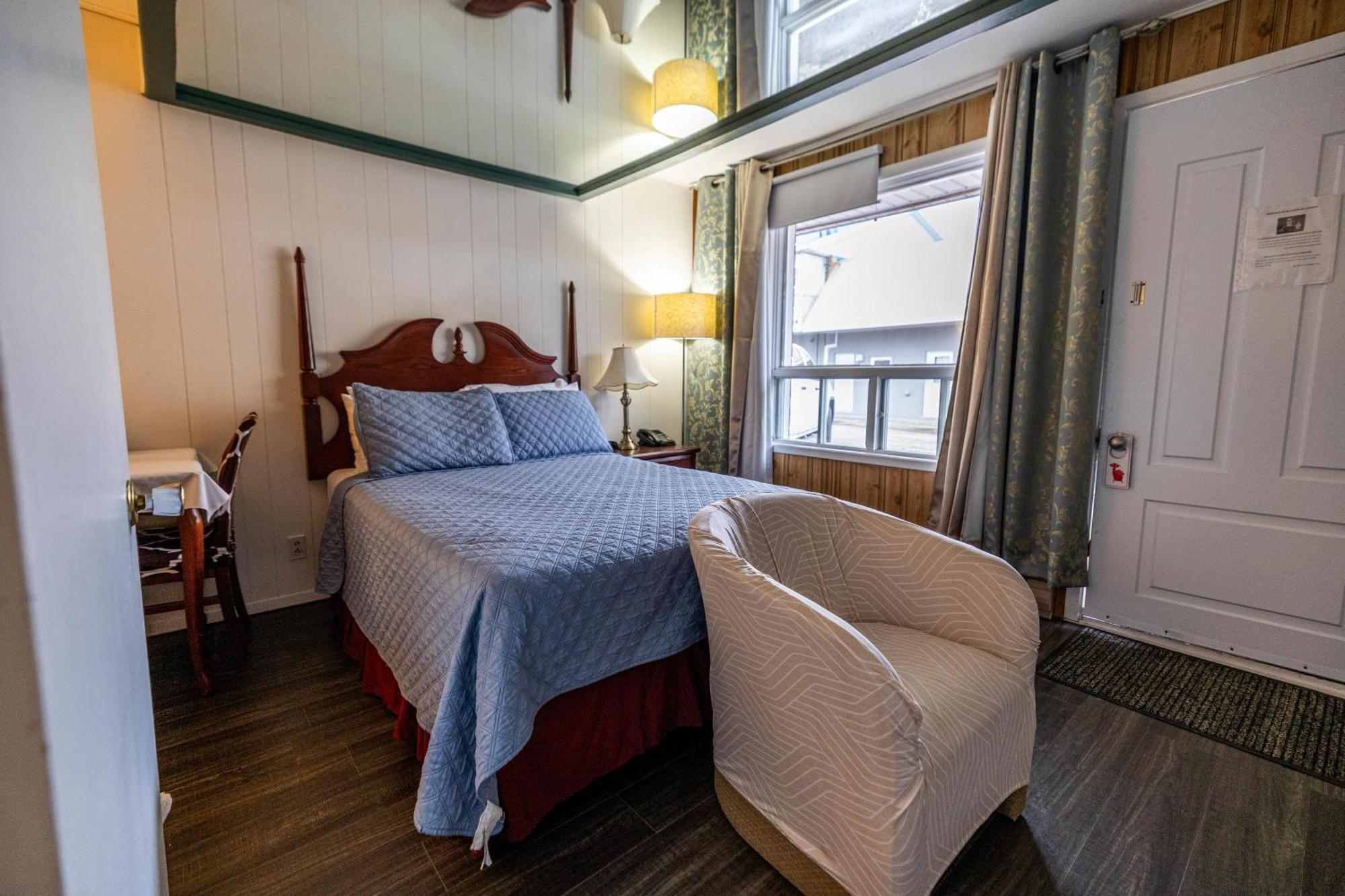Motel Deblois Sainte-Anne-de-Beaupré Kültér fotó