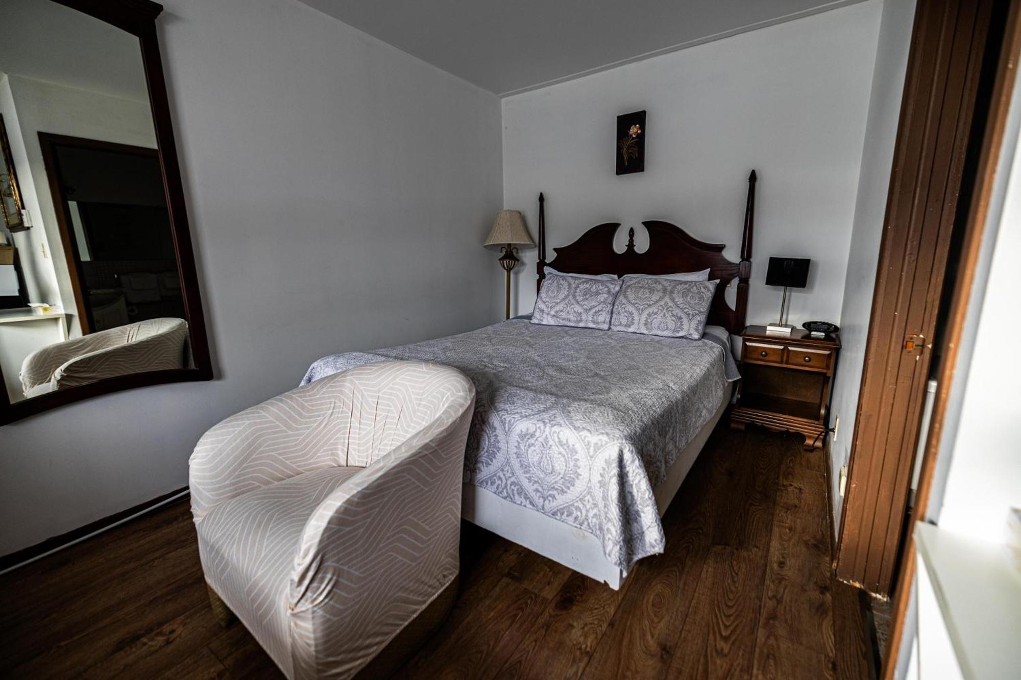Motel Deblois Sainte-Anne-de-Beaupré Kültér fotó